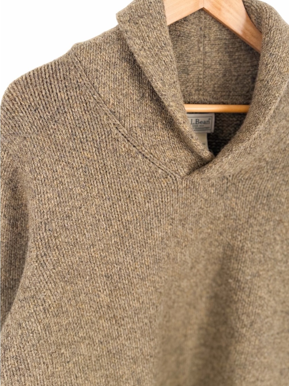 L.L. Bean Men’s Medium Lambswool Shawl Collar Sweater Textured Brown Elbow Patch - Picture 4 of 10